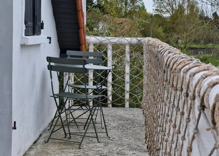 La Little White House *